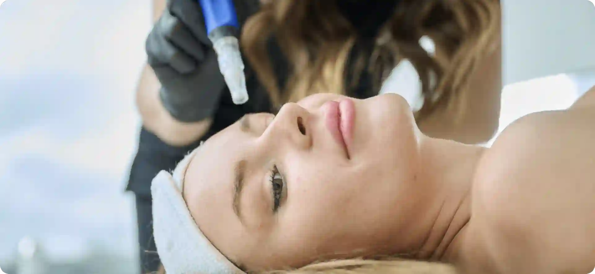How Do Microneedles Trigger New Collagen and Elastin in Loose Skin Felixstowe?